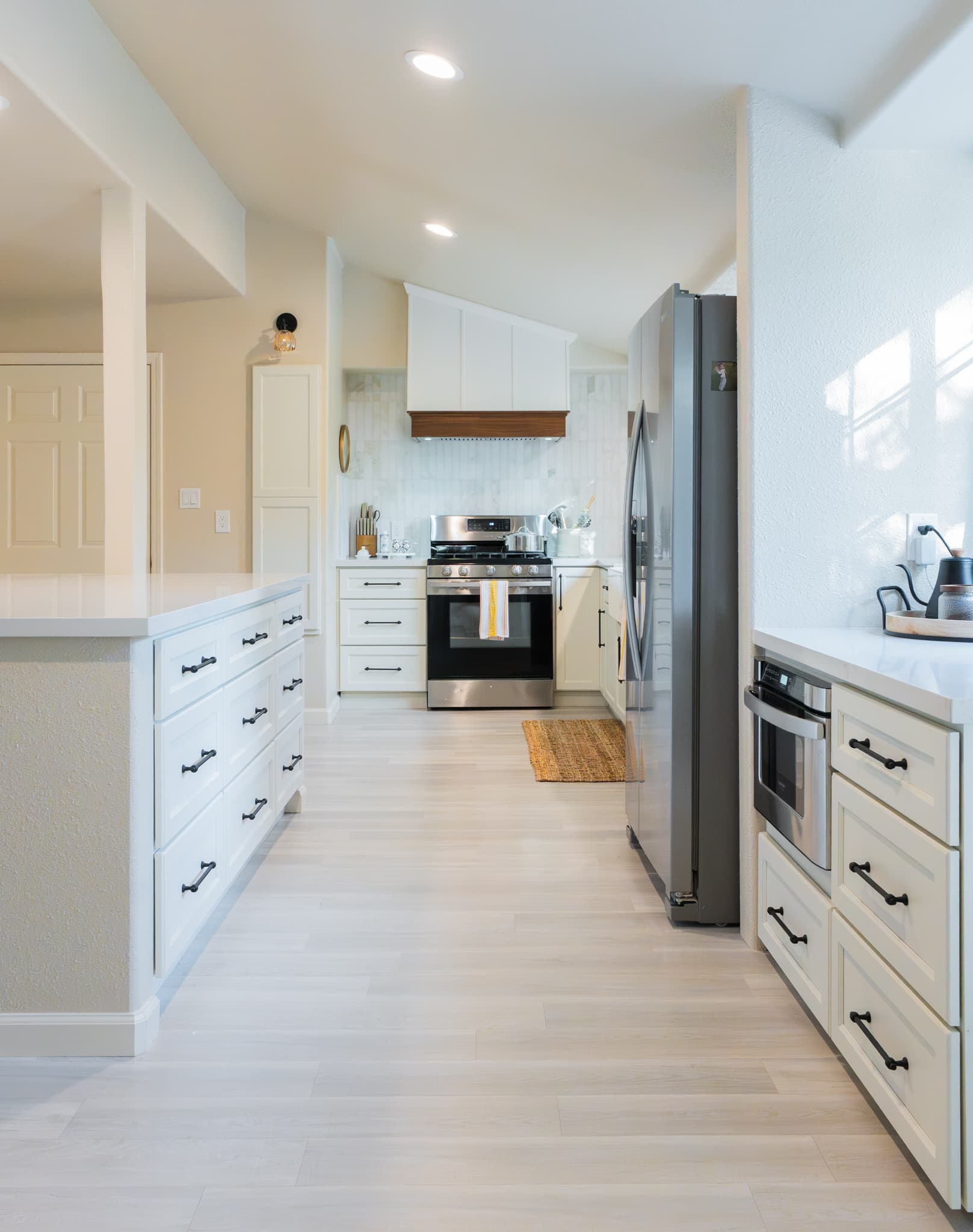 Best Kitchen Countertop Materials: Quartz vs Granite vs Marble